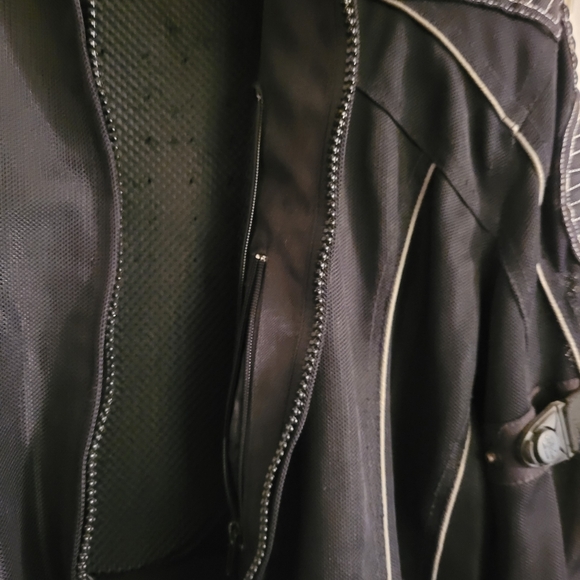 - Mens Xelement black mesh armored motorcycle jacket XXL - Picture 8 of 13